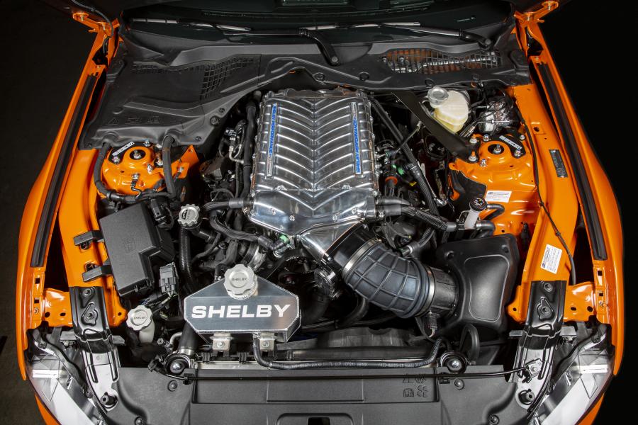 Моторный отсек Shelby Super Snake Carroll Shelby Signature Series 2020 года  (фото 27 из 44)